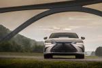 Lexus ES300h 2018 года (NA)